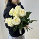 Моно букет из 7 Кремовых Роз
