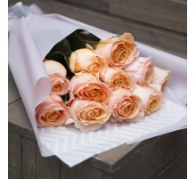 11 Персиковых Роз (60 см.)