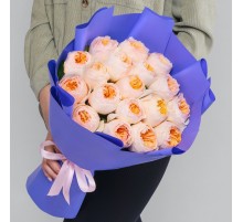 17 Роз Джульетта (50 см.)