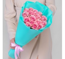 17 Розовых Роз (50 см.)