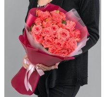 Букет 25 Кустовых Коралловых Роз (50 см.)