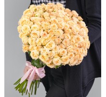 45 Кустовых Персиковых Роз (50 см.)