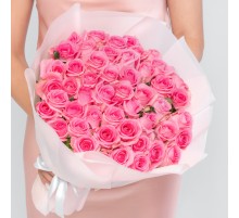 45 Ярко-Розовых Роз (30 см.)