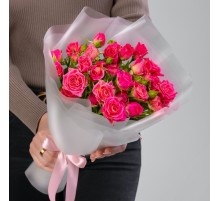7 Кустовых Малиновых Роз (40 см.)