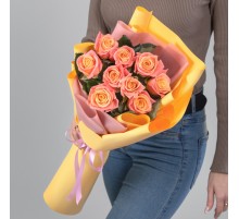 9 Коралловых Роз (70 см.)