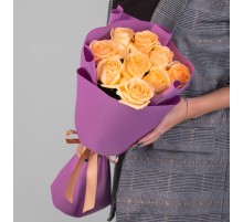 9 Персиковых Роз (50 см.)