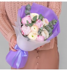 Букет "Ранункулюс Ханой и Пион Сара Бернар"