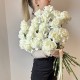 Моно букет «Dianthus», белые, ажурные и стойкие гвоздички
