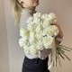 Моно букет «Dianthus», белые, ажурные и стойкие гвоздички