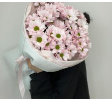 Нежный букет с ромашкой