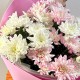 Букет «Зефирка М», 5 веточек хризантем